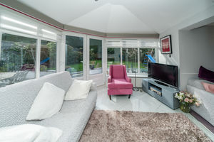 GARDEN ROOM- click for photo gallery